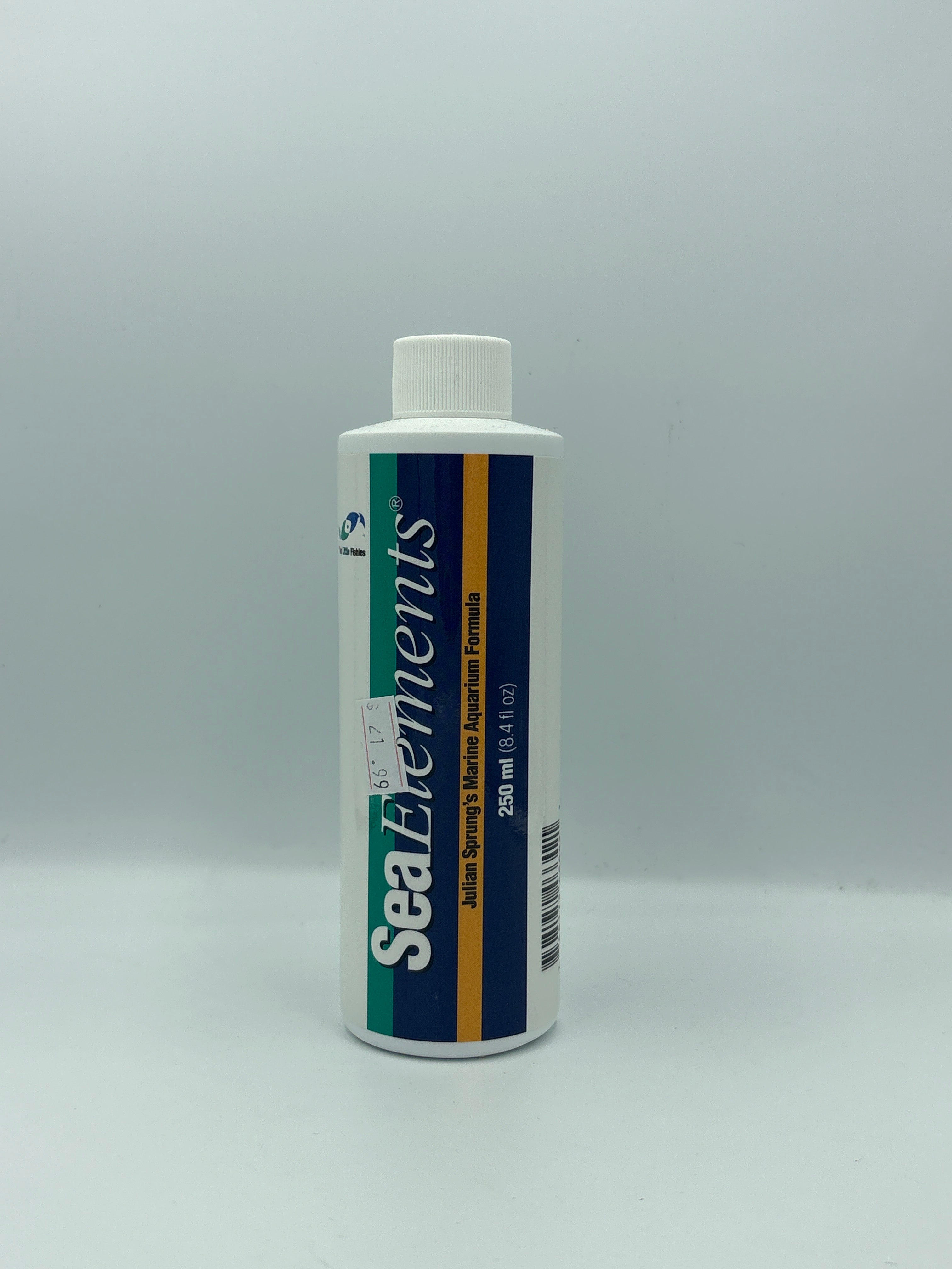 Sea elements two little fishies